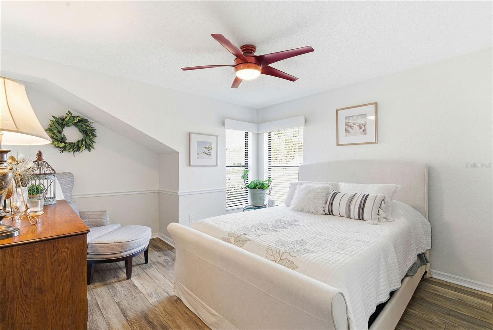 Listing photo id 37 for 3050 Stephanie Drive