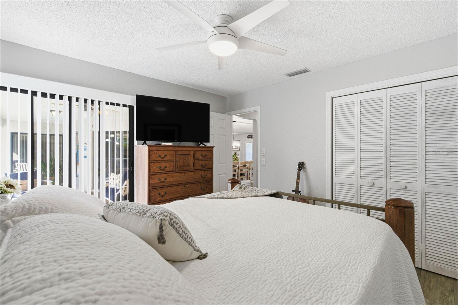 Listing photo id 43 for 3050 Stephanie Drive