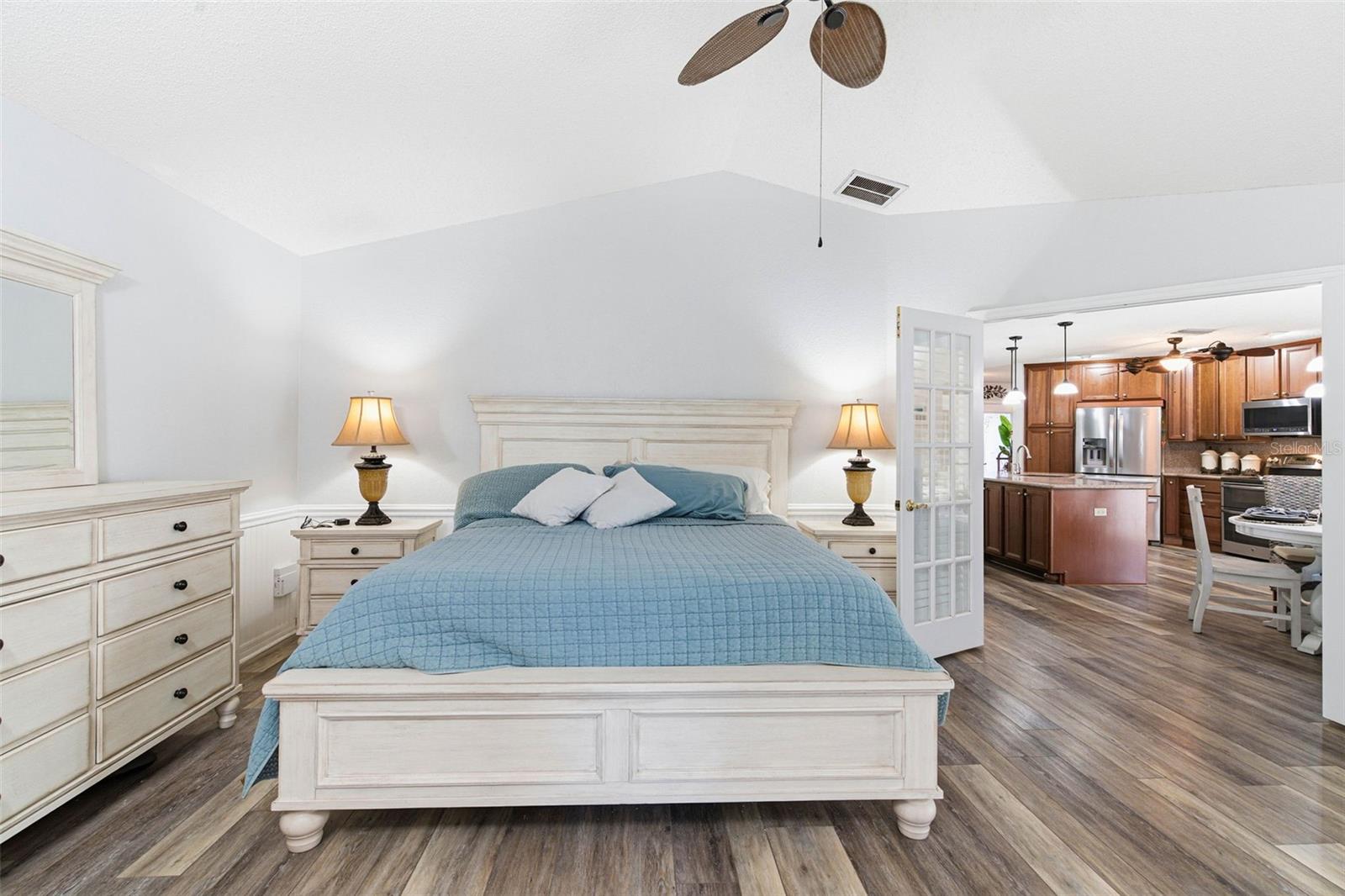 Listing photo id 47 for 3050 Stephanie Drive