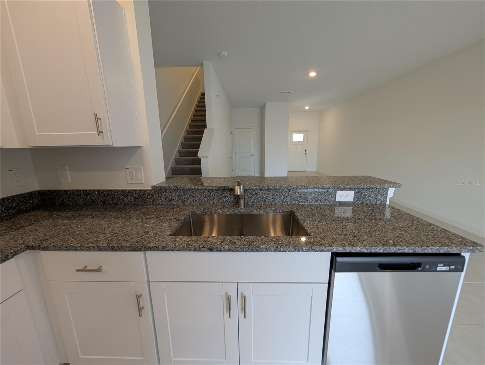 Image 6 of 31 For 32021 Spiceberry Street