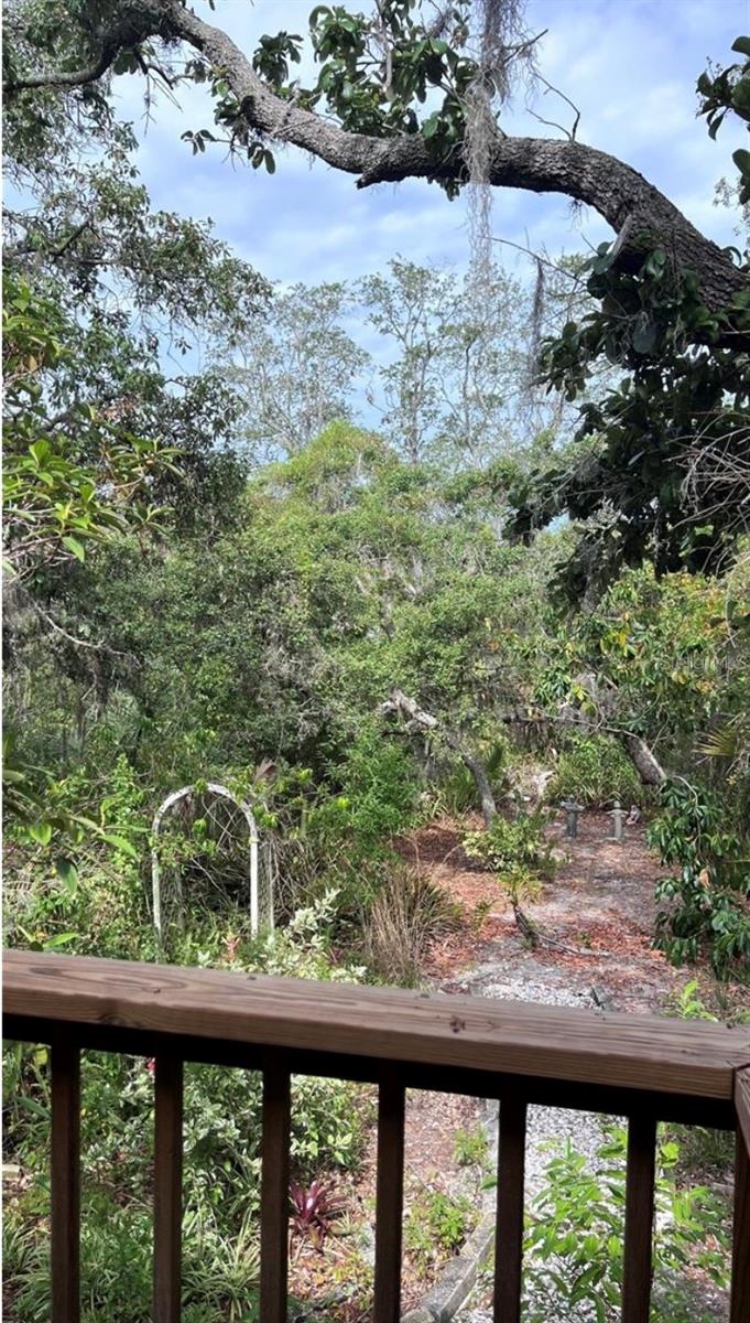 Image 14 of 17 For 1890 Whispering Way 1890