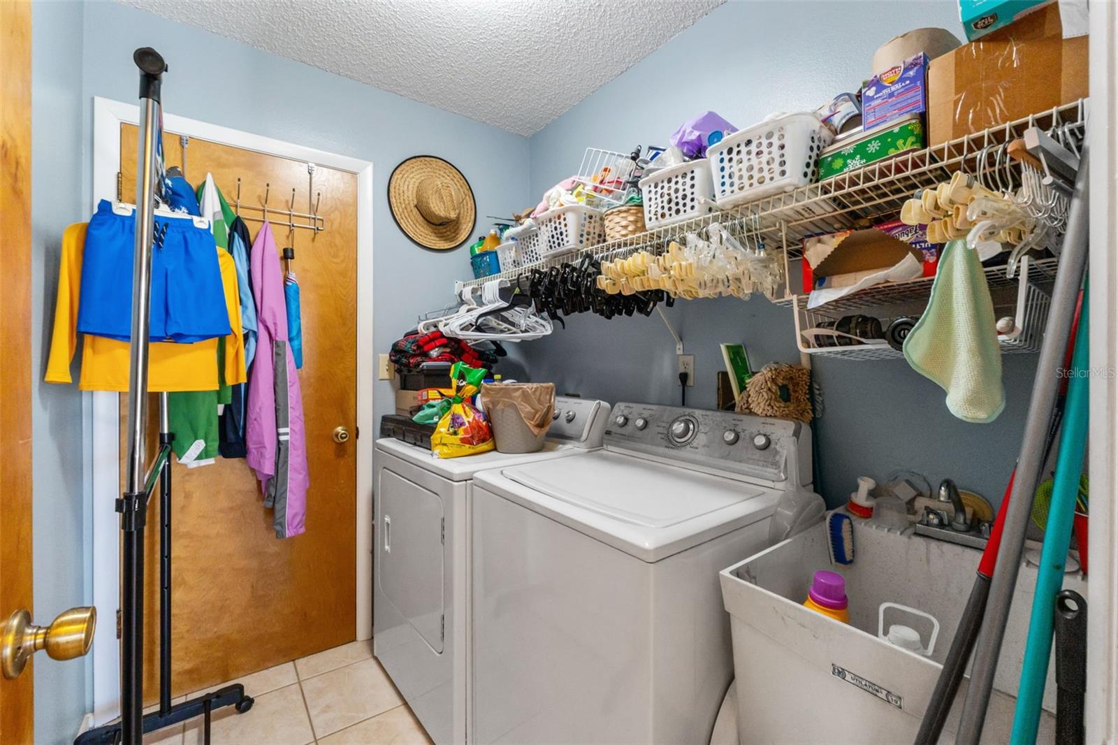 Image 19 of 34 For 4151 Montano Avenue