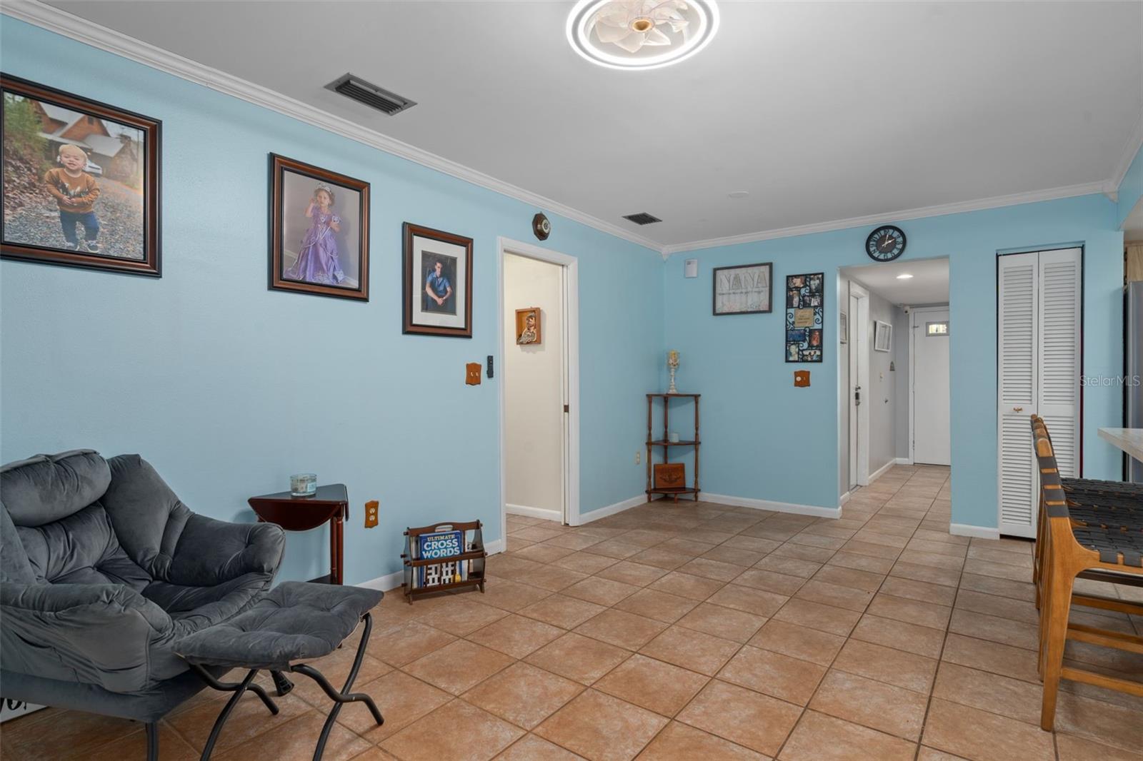 Image 17 of 46 For 2271 Republic Drive