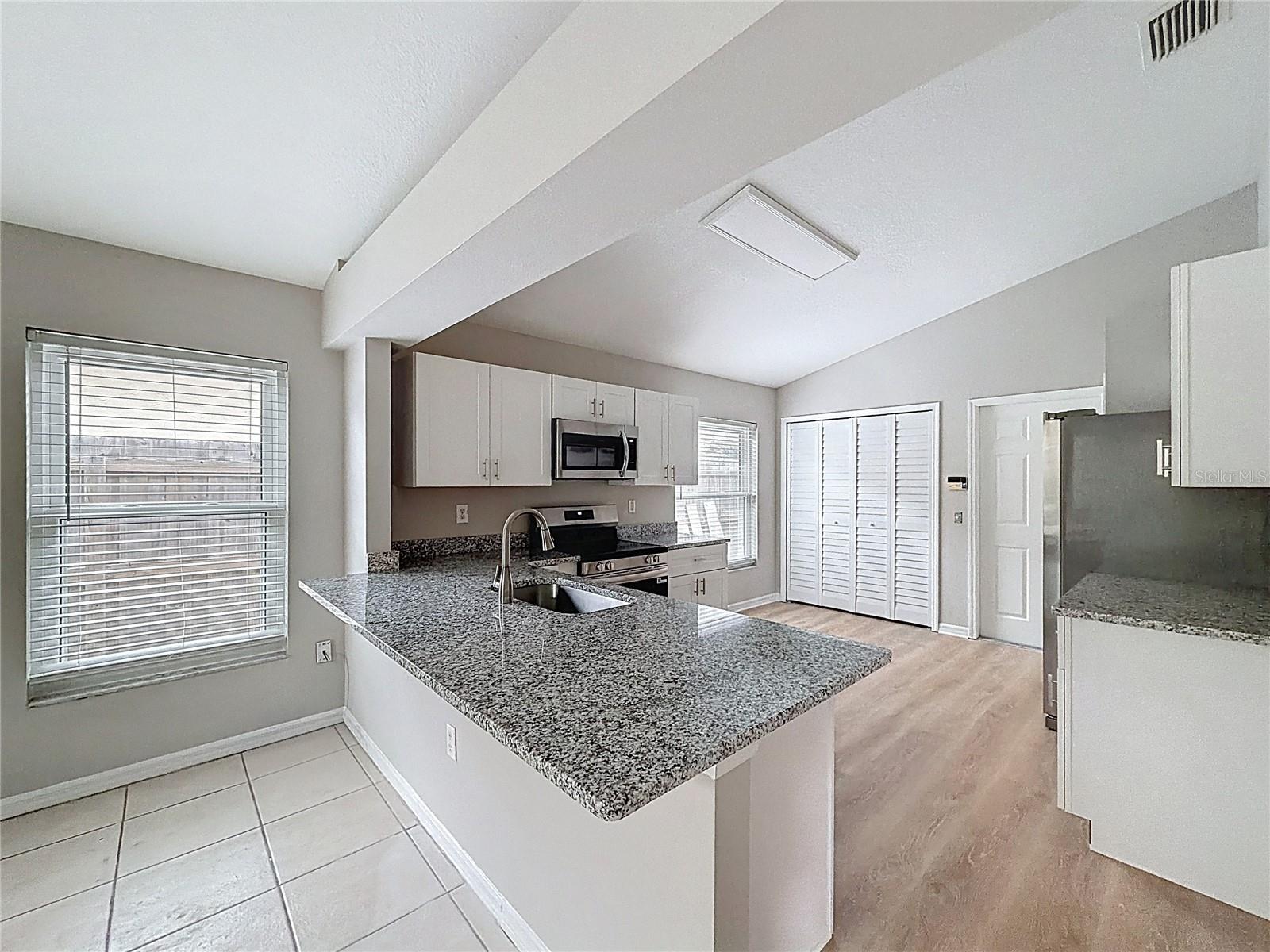 Image 10 of 46 For 4224 Savage Station Circle