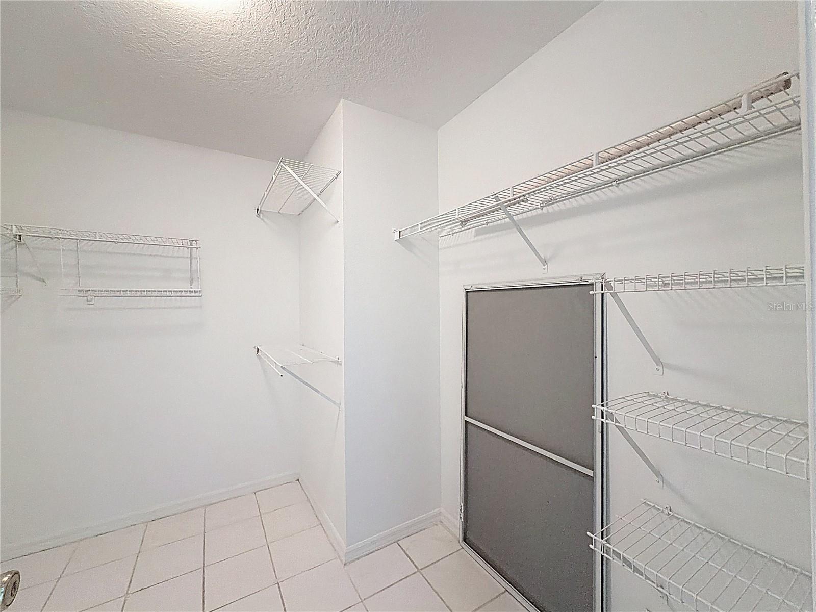 Image 17 of 46 For 4224 Savage Station Circle