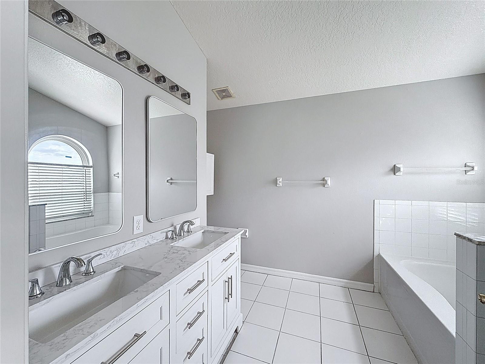 Image 3 of 46 For 4224 Savage Station Circle