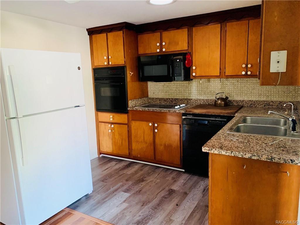 Image 2 of 6 For 3503 Suzie Lane