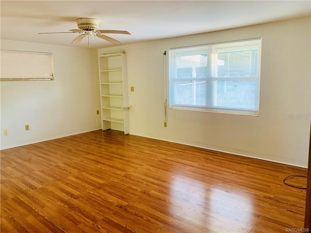 Image 3 of 6 For 3503 Suzie Lane