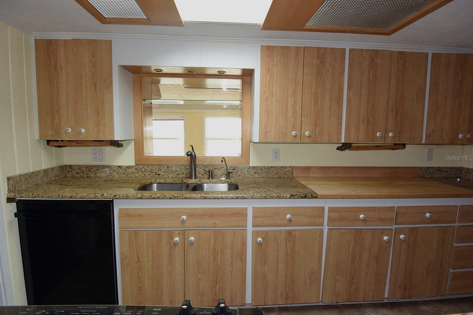 Image 16 of 56 For 5606 Belleza Drive