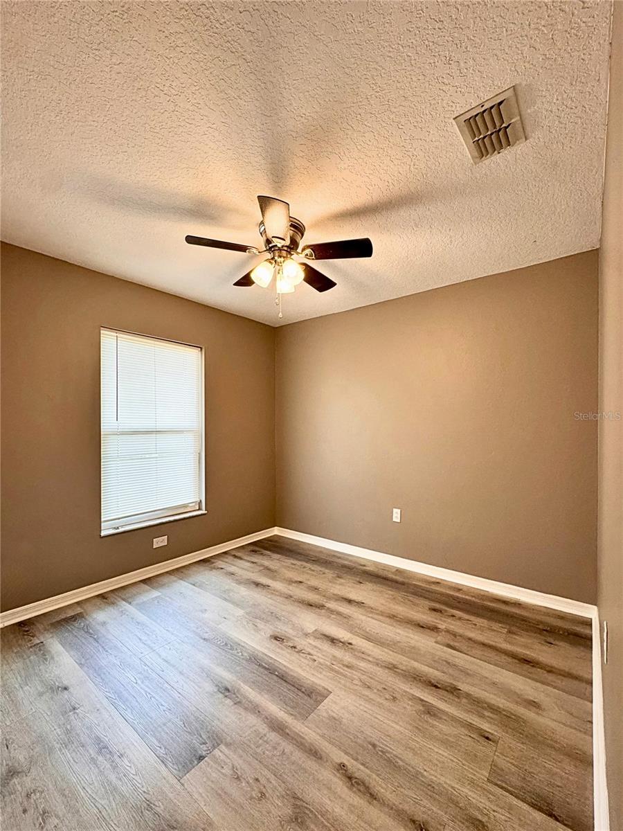 Image 15 of 23 For 1215 Gatewood Avenue