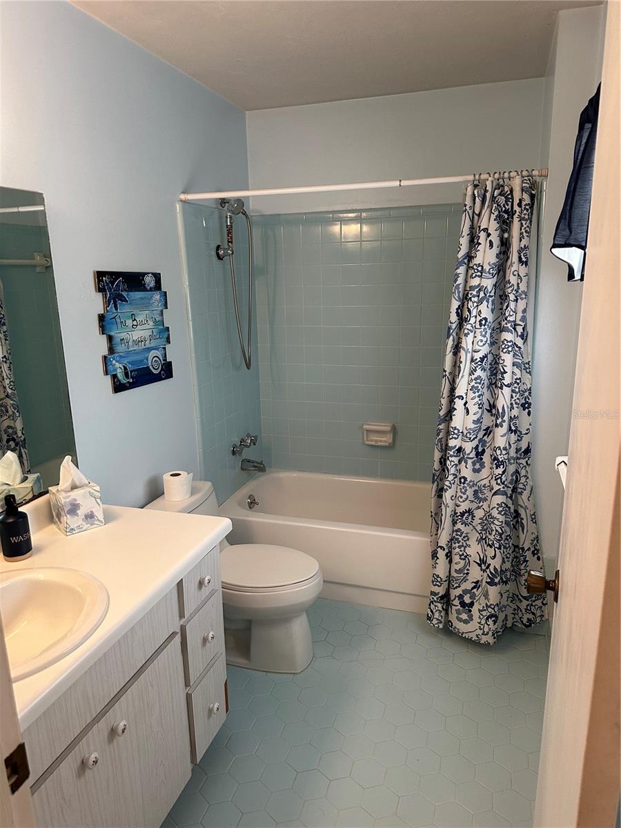 Image 15 of 28 For 5301 25th Place