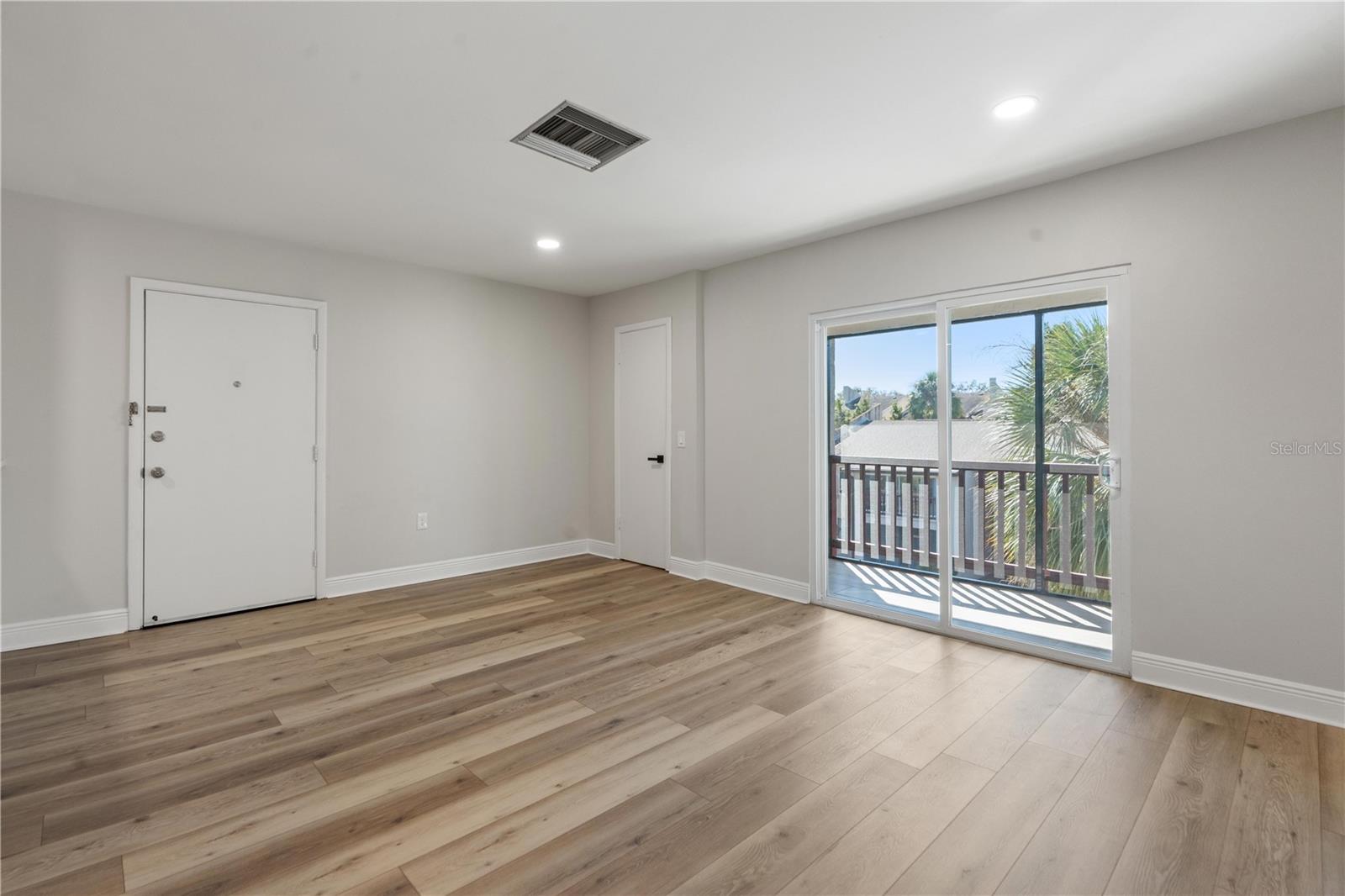 Image 7 of 27 For 3848 Lake Drive 138