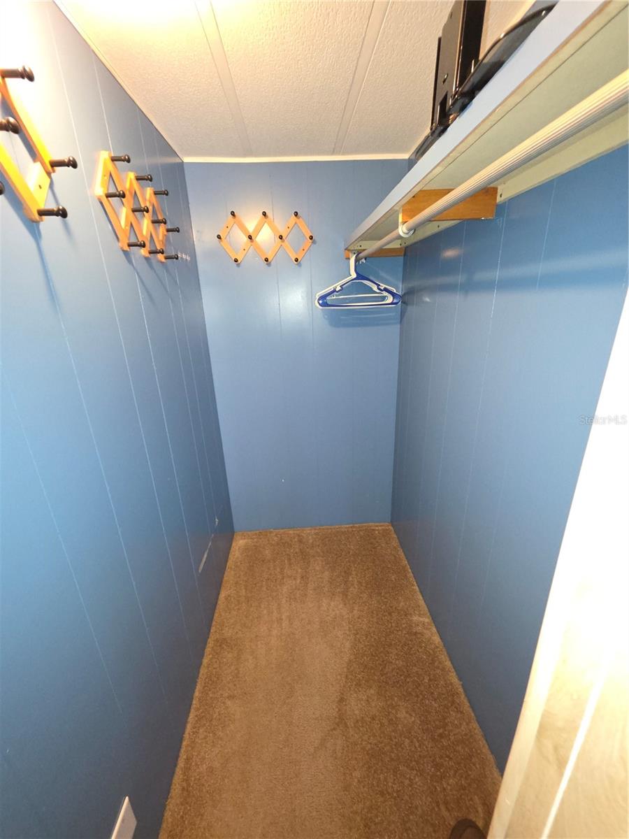 Image 11 of 19 For 12331 Fairway Avenue