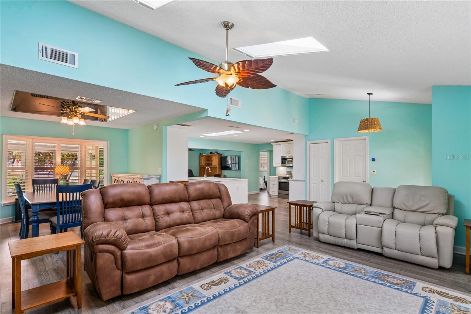 Image 10 of 80 For 3817 Erin Brook Drive