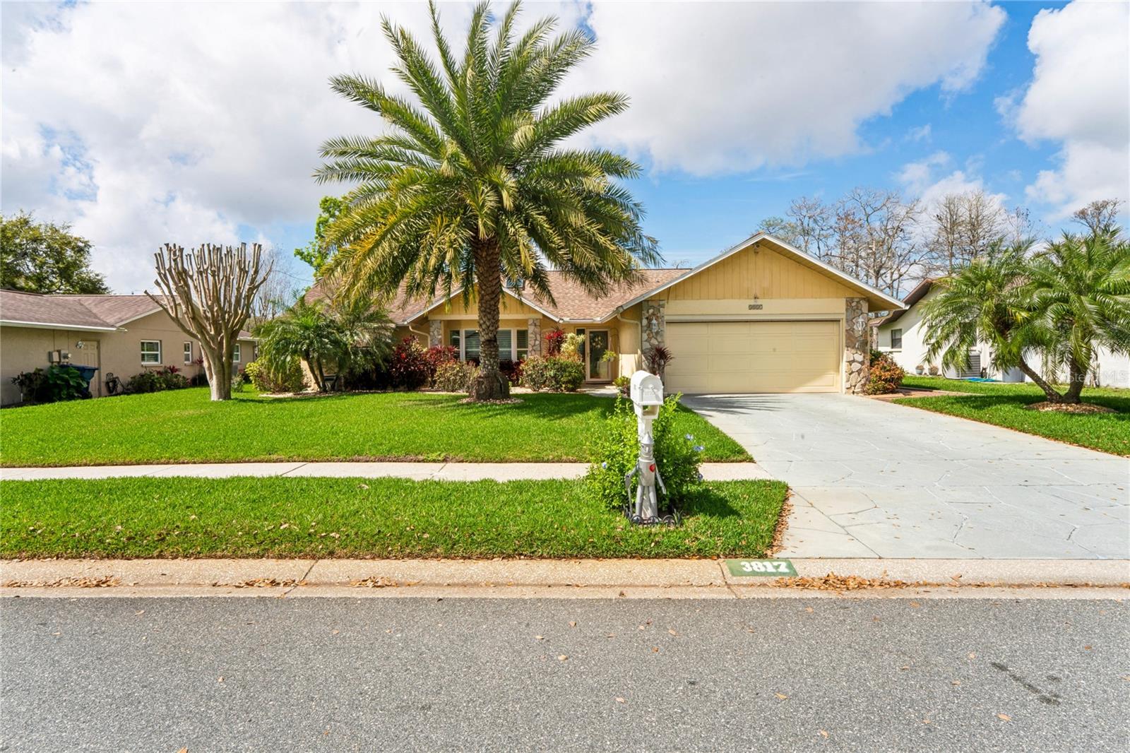 Image 11 of 80 For 3817 Erin Brook Drive