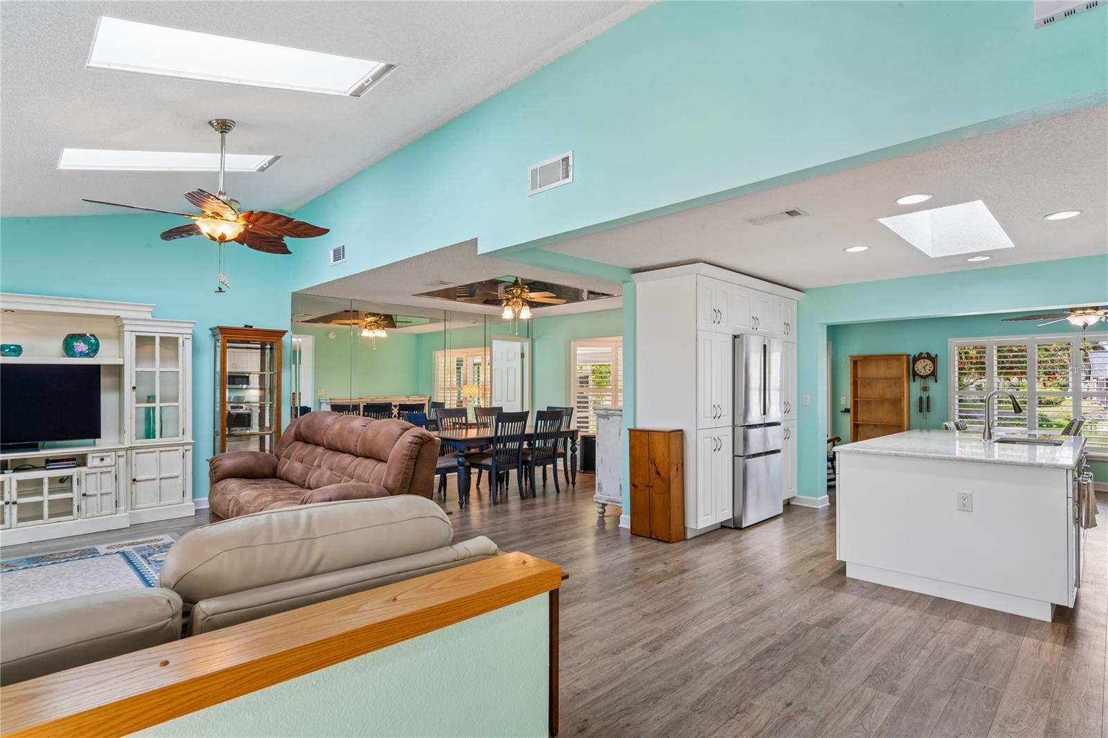 Image 8 of 80 For 3817 Erin Brook Drive