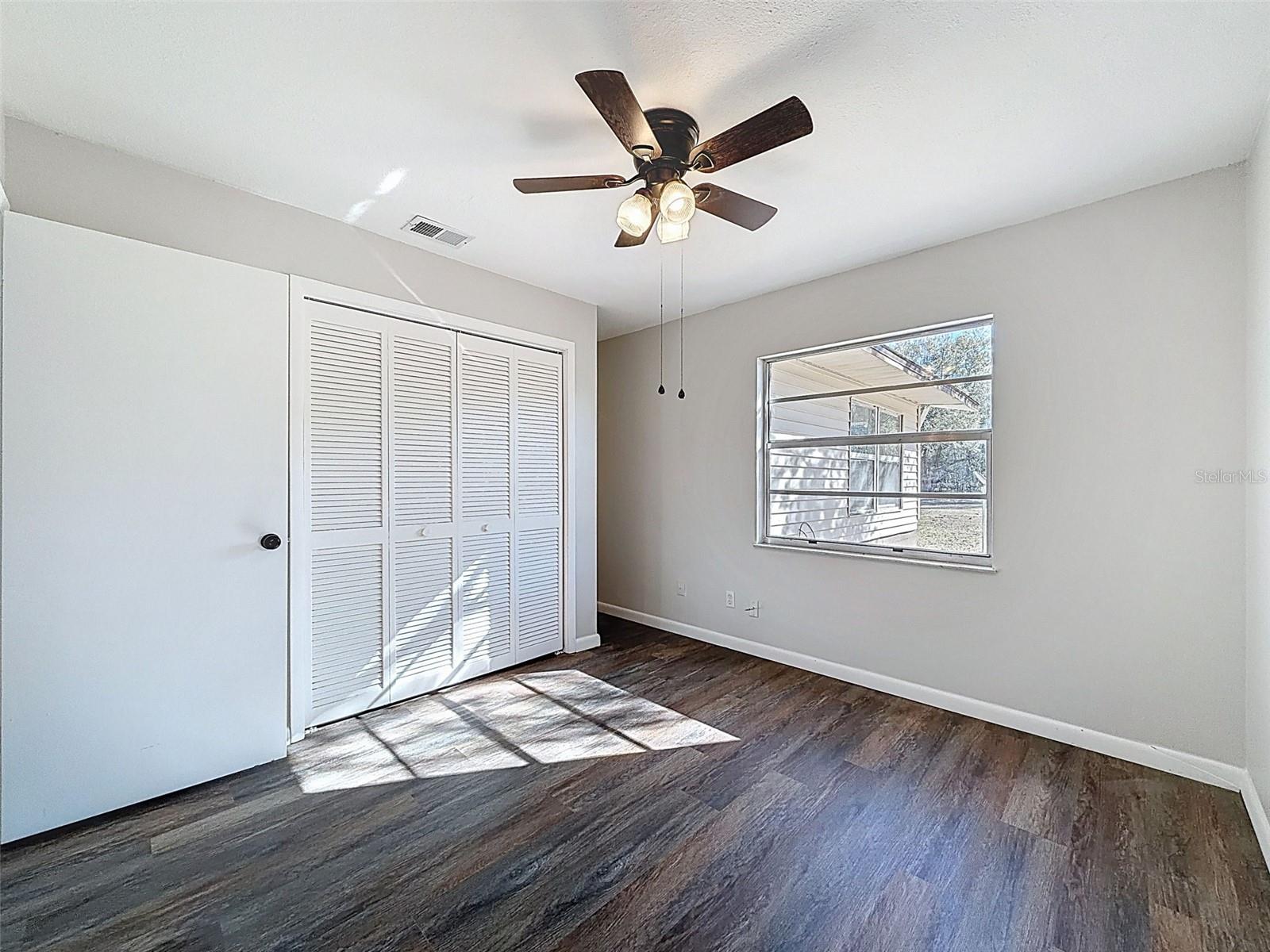 Image 15 of 29 For 6070 Honeysuckle Lane