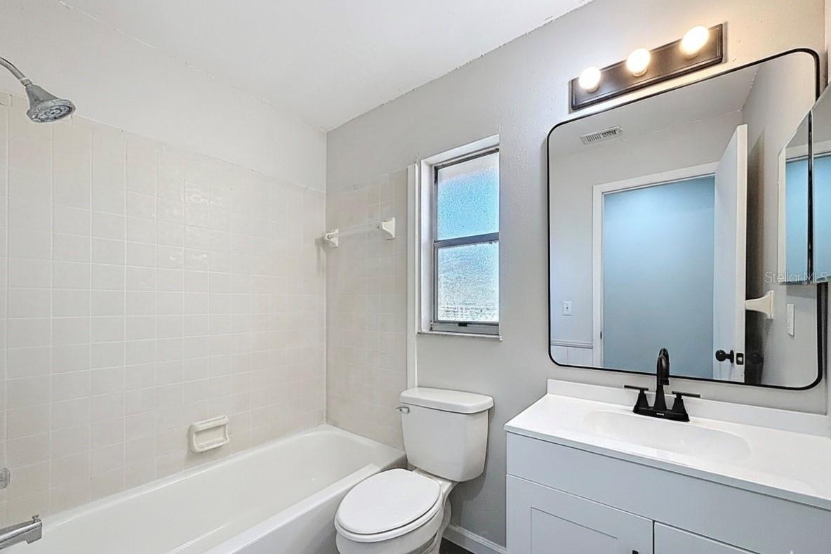 Image 17 of 29 For 6070 Honeysuckle Lane