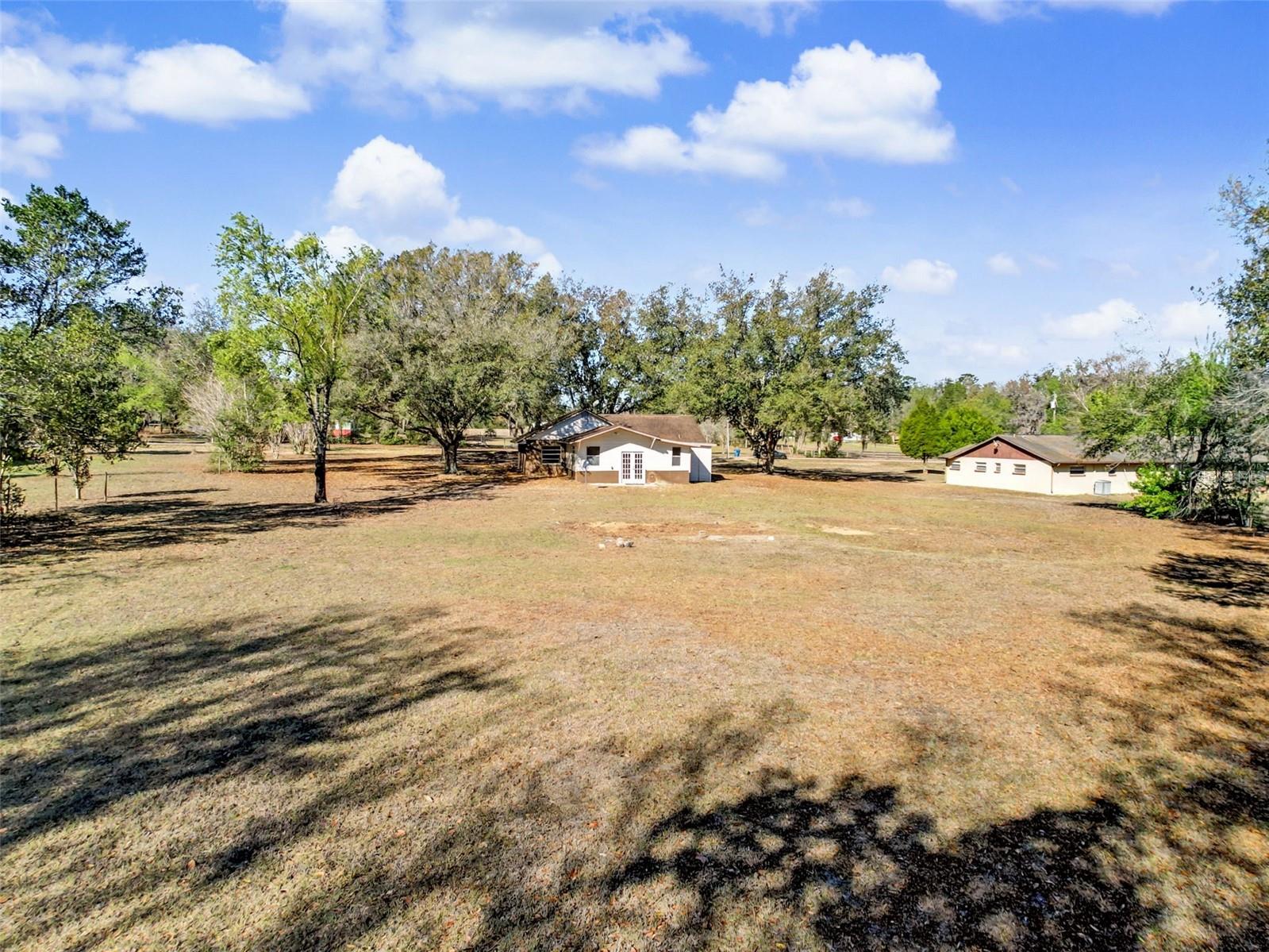 Image 22 of 29 For 6070 Honeysuckle Lane