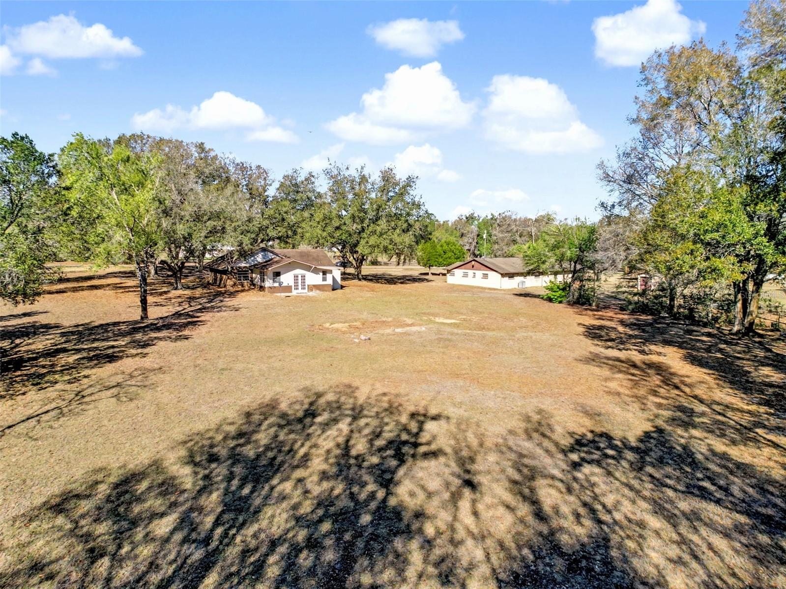 Image 24 of 29 For 6070 Honeysuckle Lane