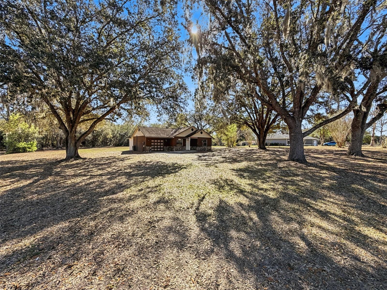 Image 4 of 29 For 6070 Honeysuckle Lane