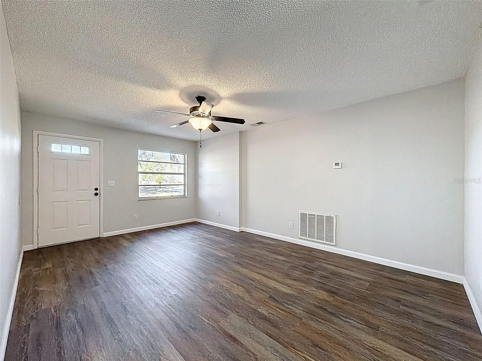 Image 7 of 29 For 6070 Honeysuckle Lane