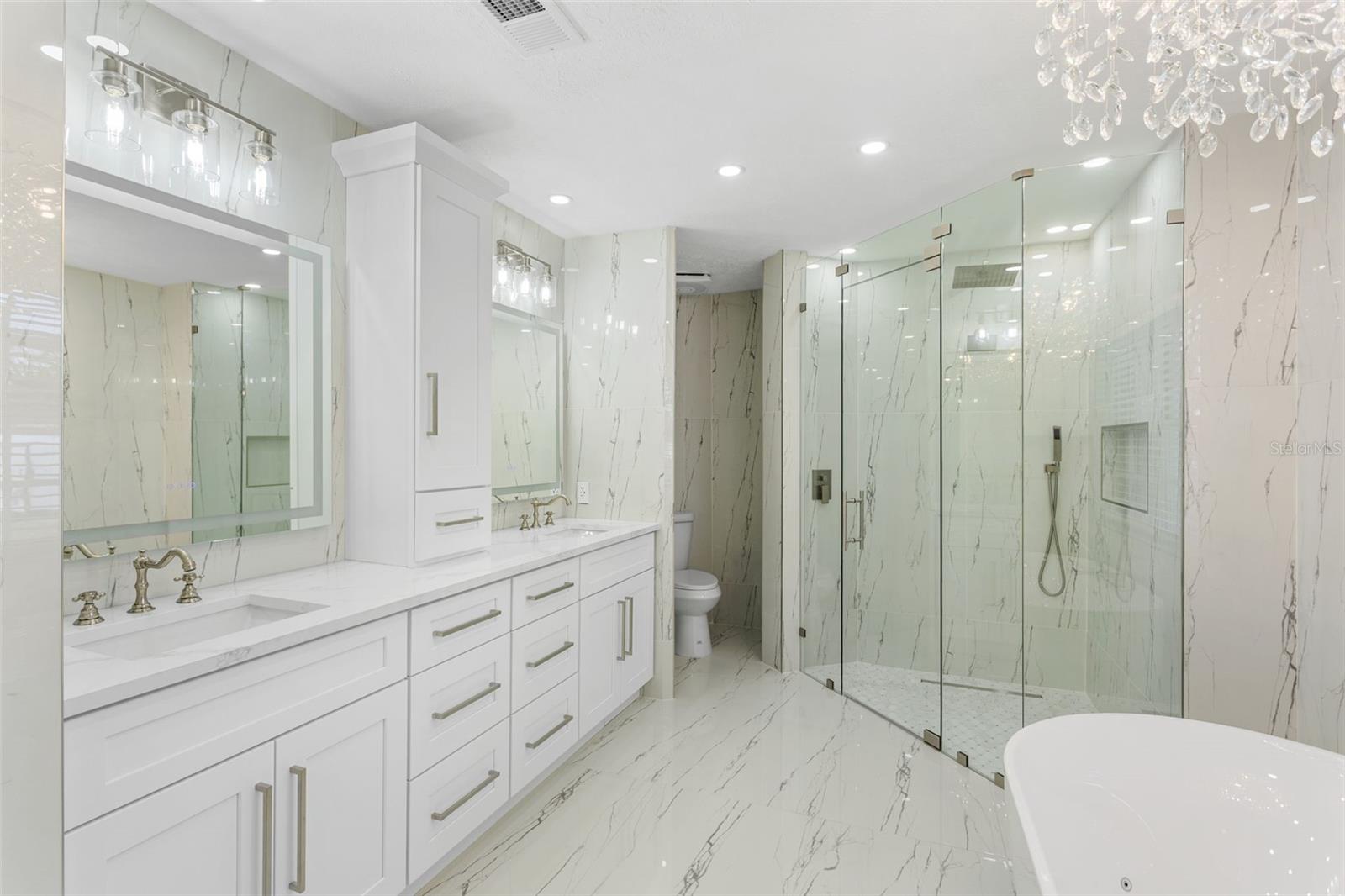 Image 22 of 57 For 2098 Floresta Drive