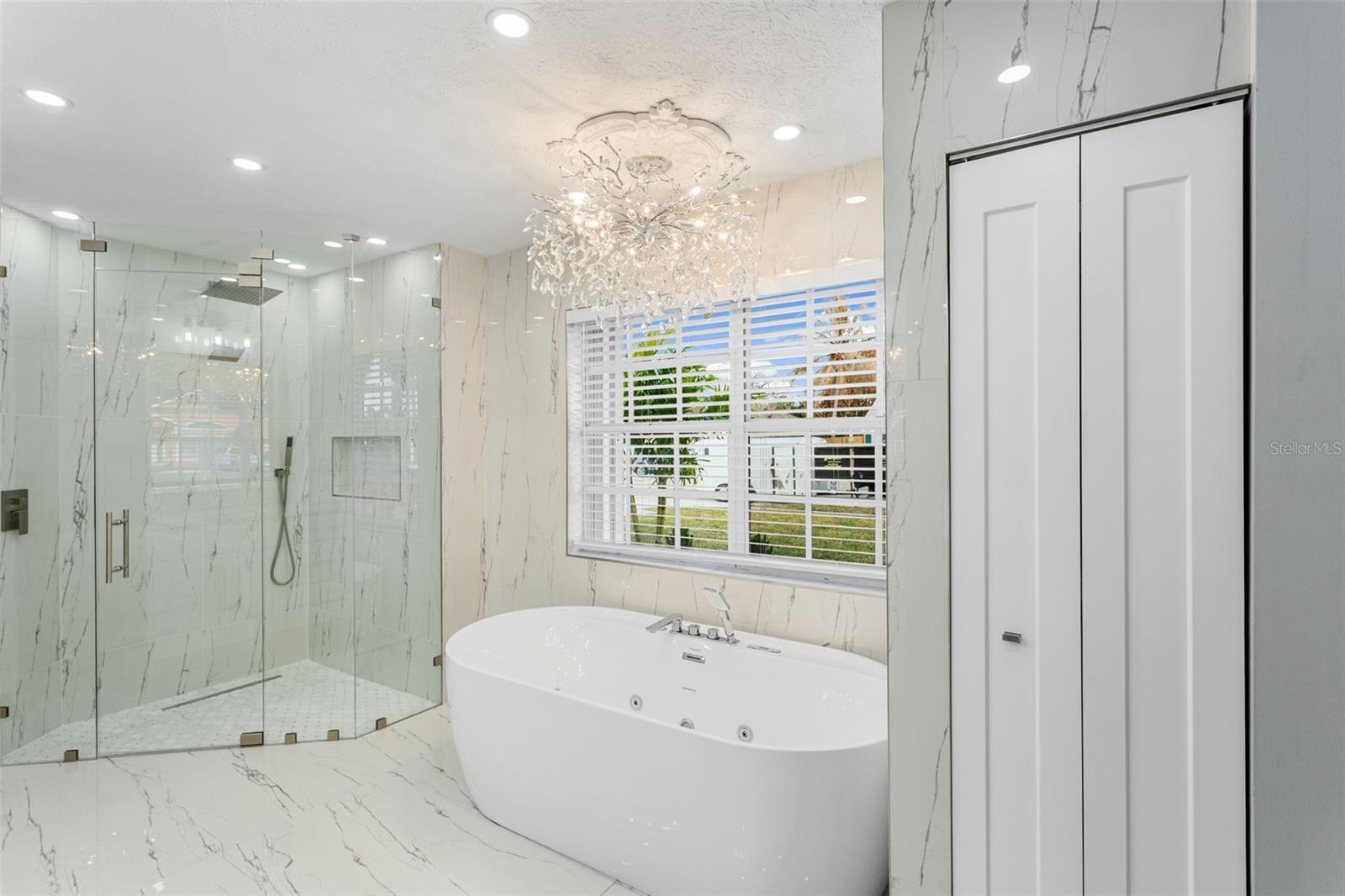 Image 24 of 57 For 2098 Floresta Drive