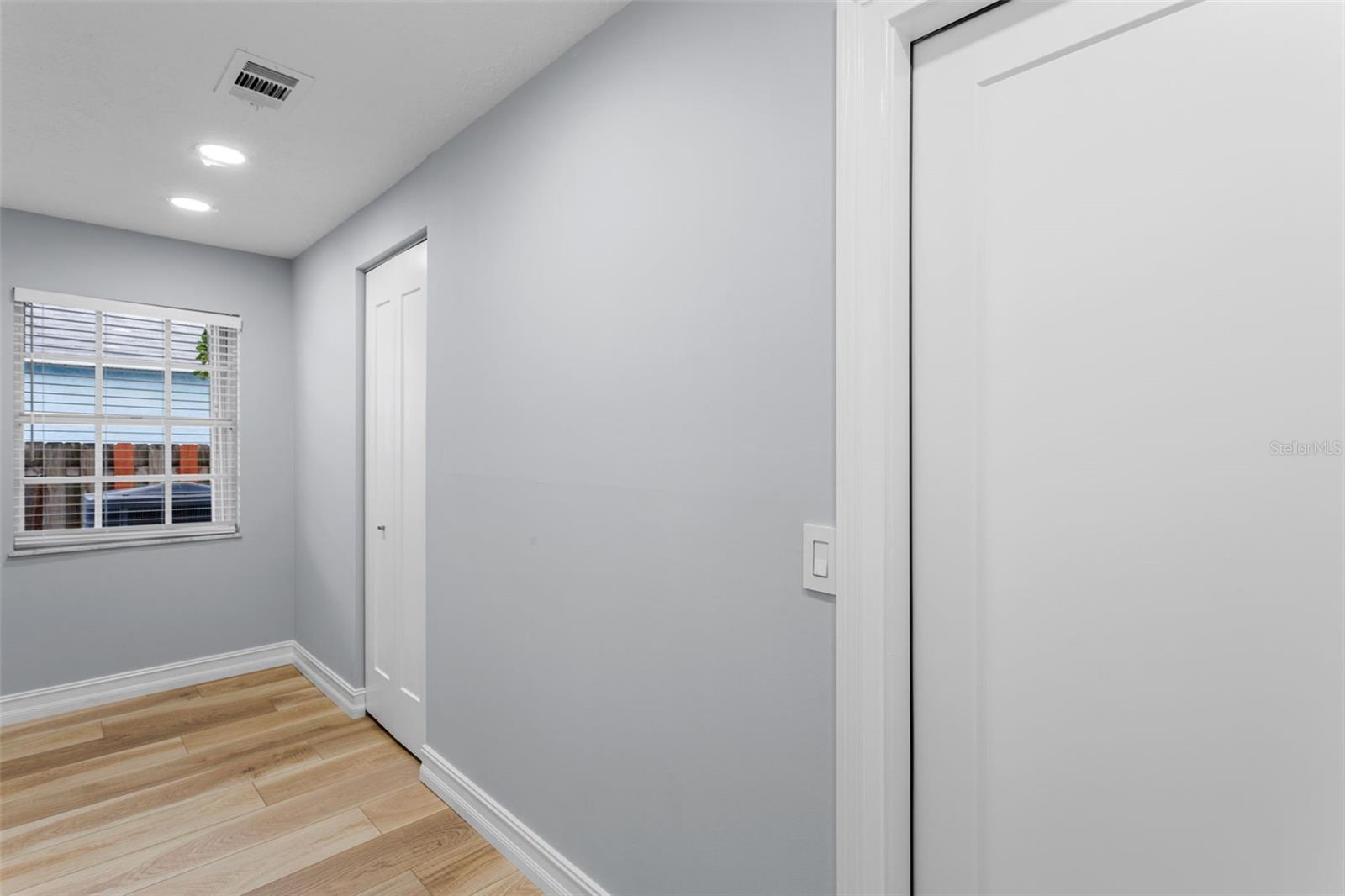 Image 30 of 57 For 2098 Floresta Drive