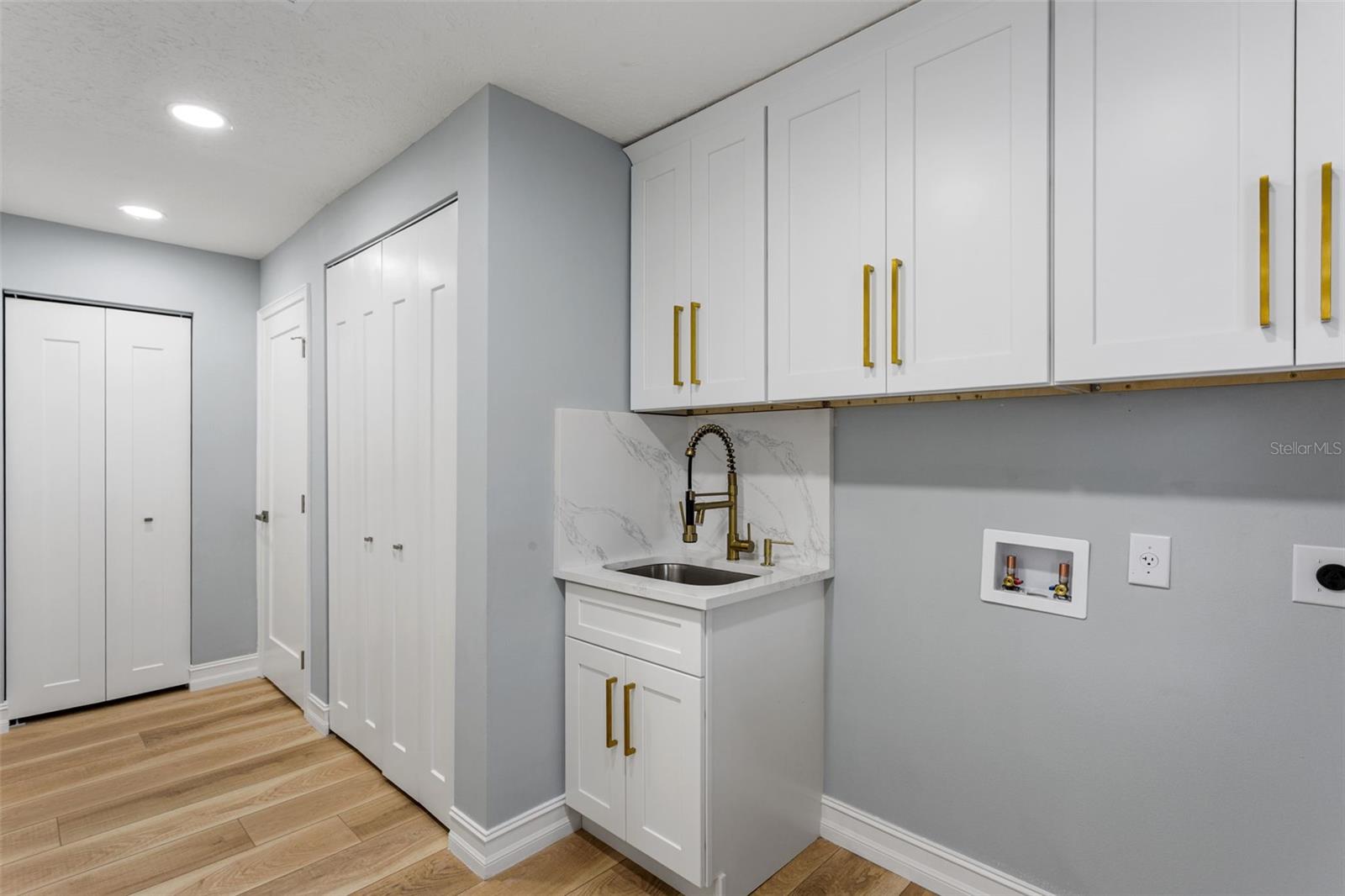 Image 36 of 57 For 2098 Floresta Drive