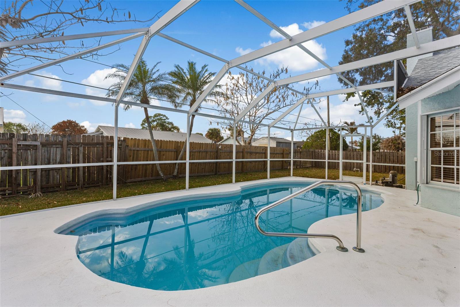 Image 41 of 57 For 2098 Floresta Drive