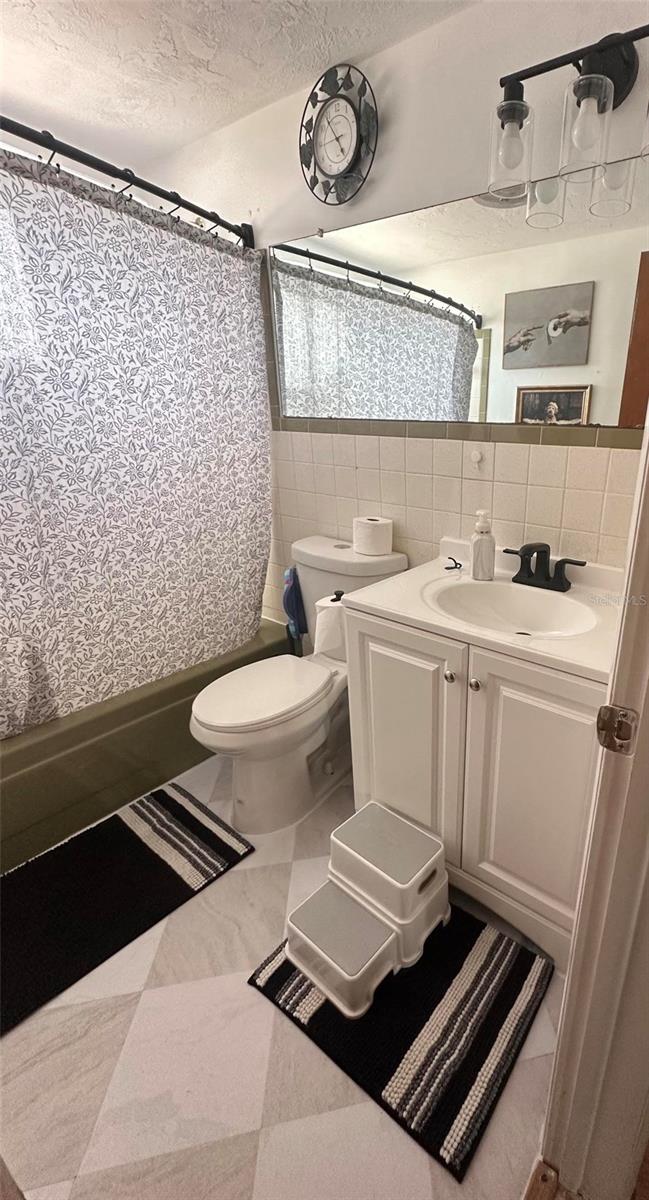 Image 14 of 18 For 3748 Redwood Drive