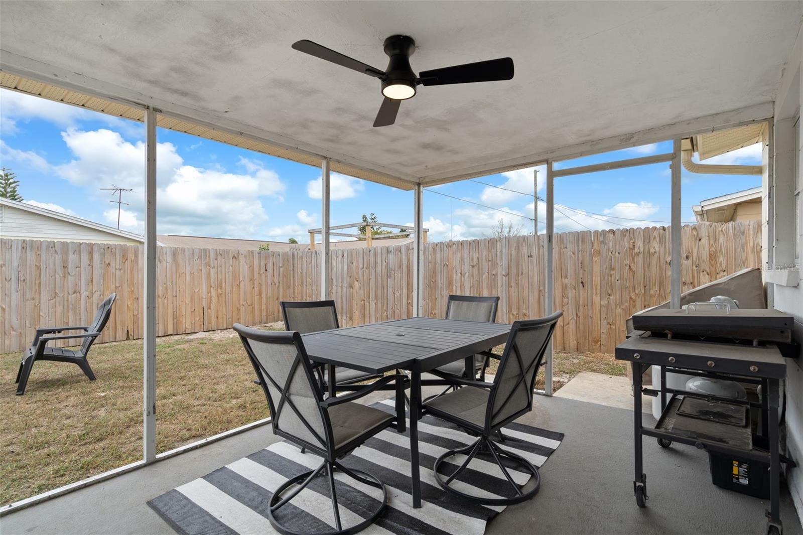 Image 17 of 18 For 3748 Redwood Drive