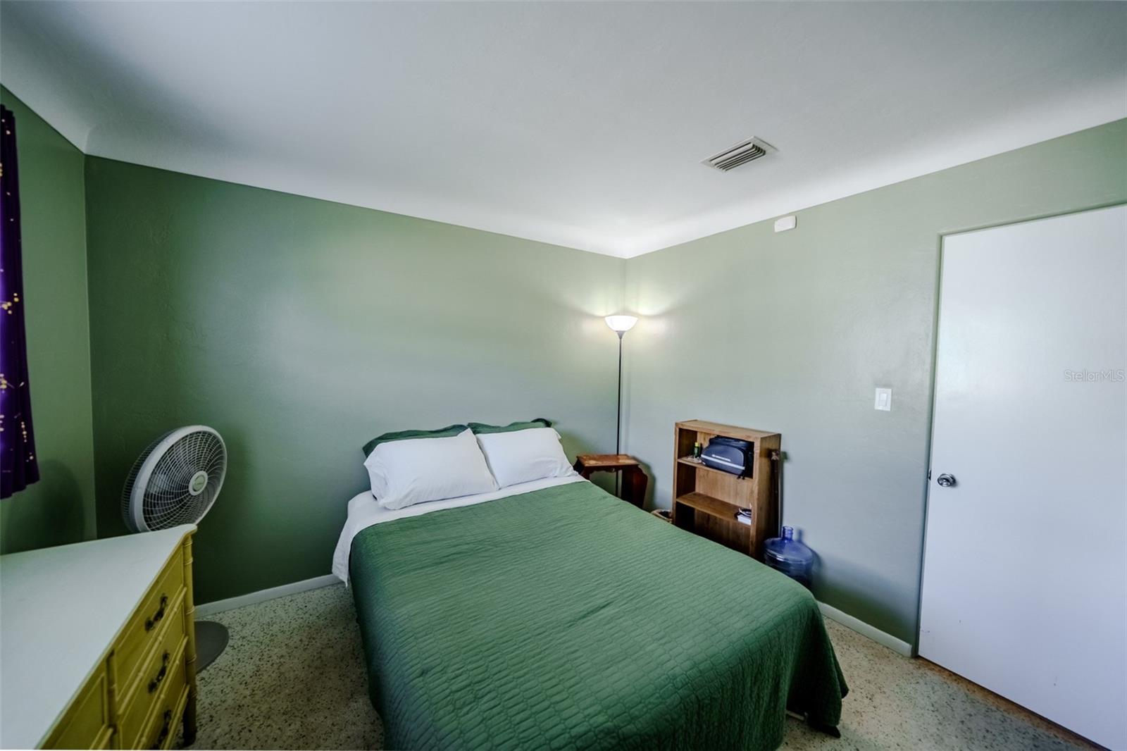 Image 21 of 50 For 3372 Webber Street