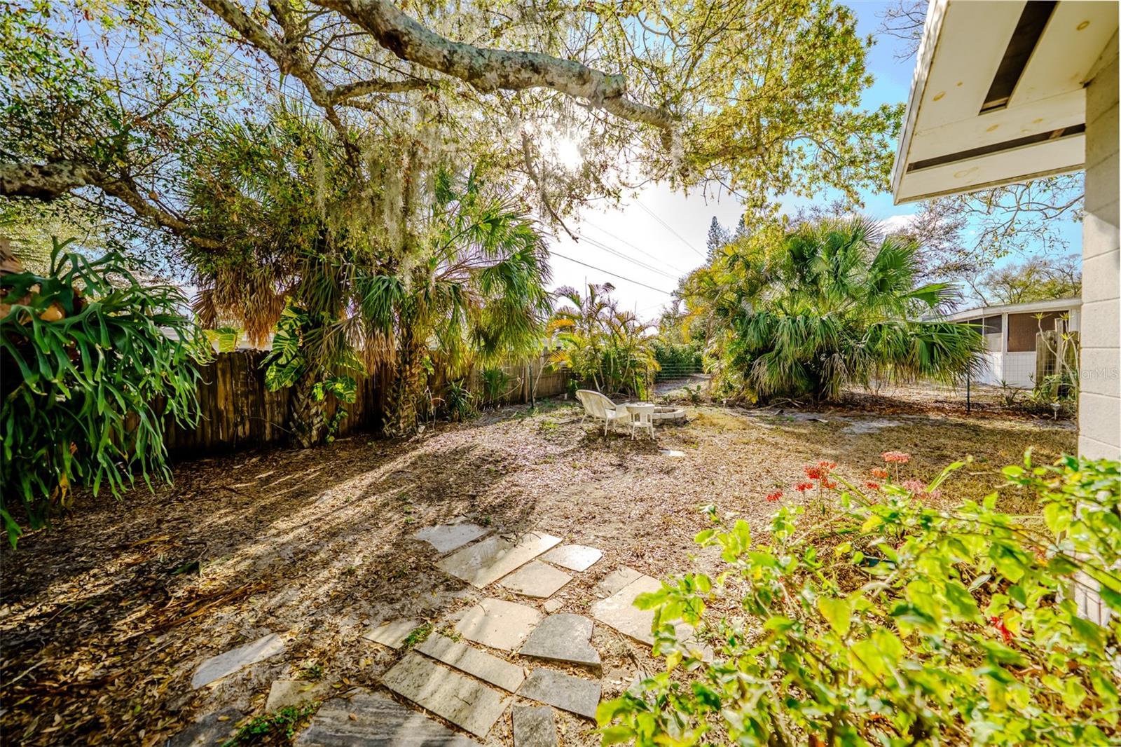 Image 40 of 50 For 3372 Webber Street