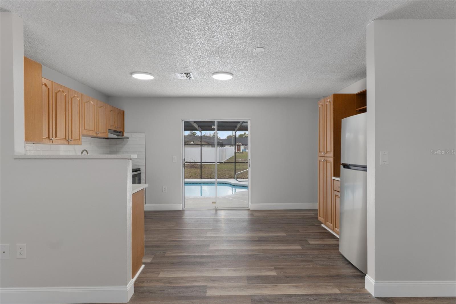 Image 10 of 39 For 12420 Lombardy Street