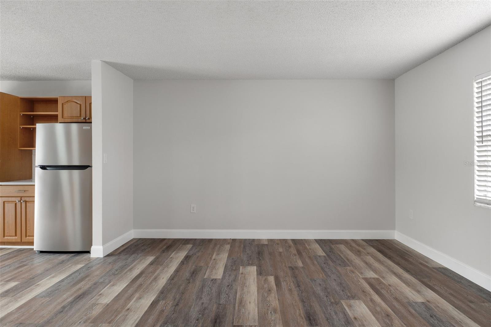 Image 15 of 39 For 12420 Lombardy Street