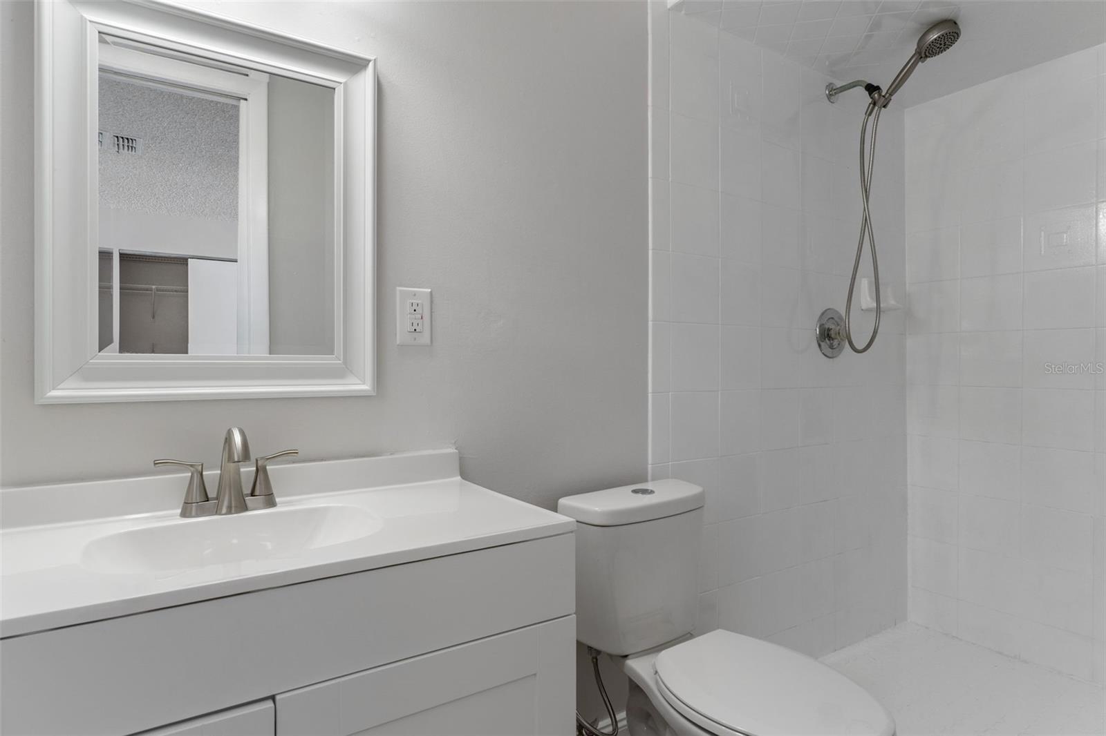 Image 20 of 39 For 12420 Lombardy Street