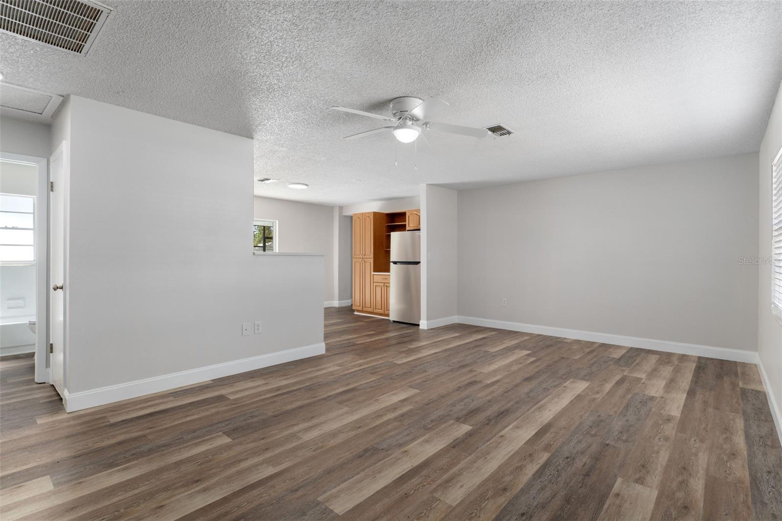 Image 7 of 39 For 12420 Lombardy Street