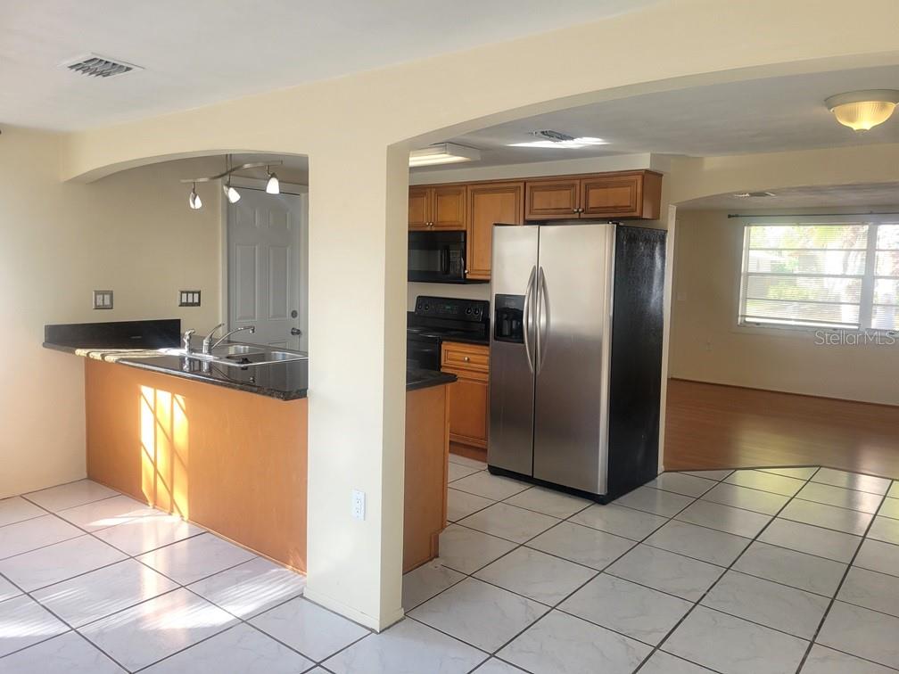 Image 10 of 23 For 5912 Della Drive