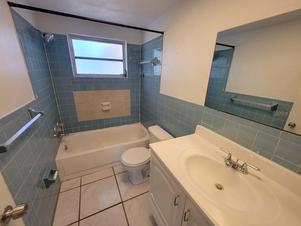 Image 16 of 23 For 5912 Della Drive