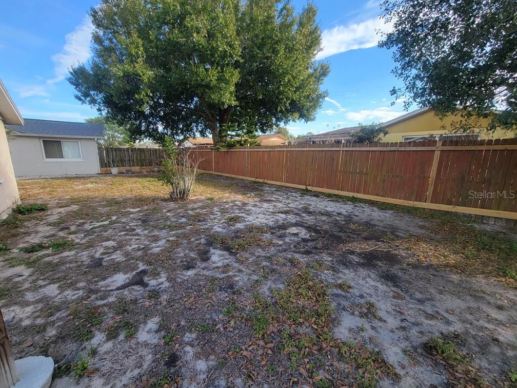 Image 22 of 23 For 5912 Della Drive