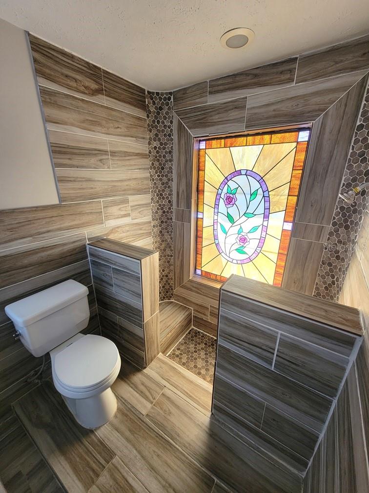 Image 21 of 32 For 7553 High Pines Court