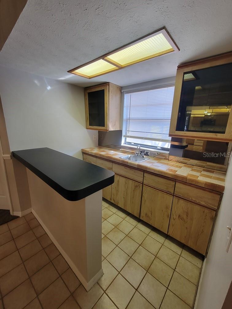 Image 6 of 32 For 7553 High Pines Court