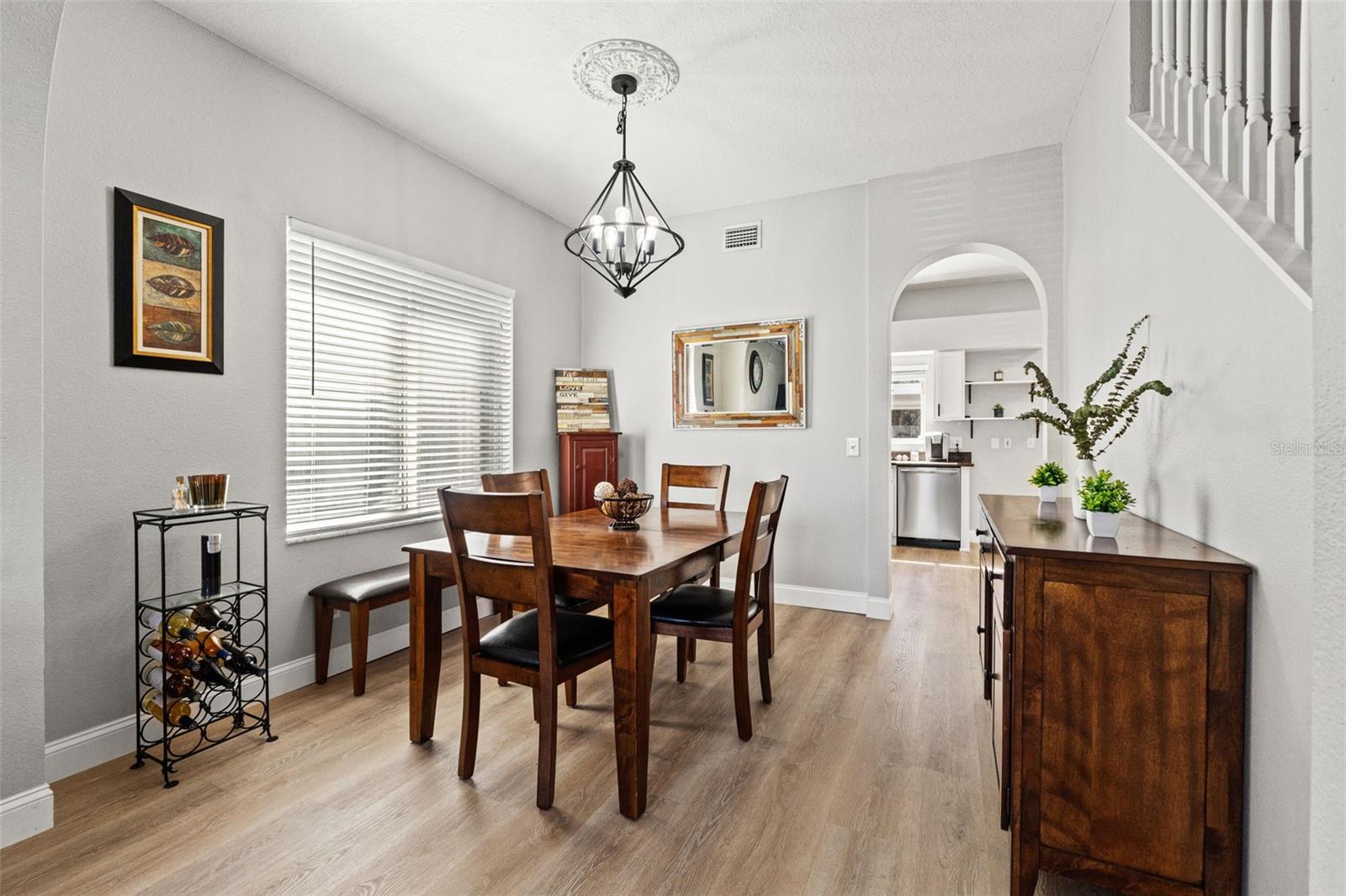 Image 10 of 65 For 1761 Hawthorne Court