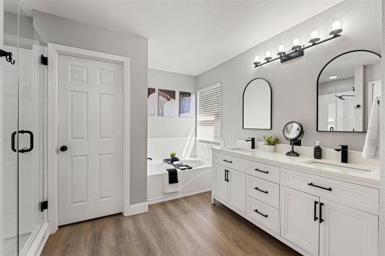 Image 31 of 65 For 1761 Hawthorne Court