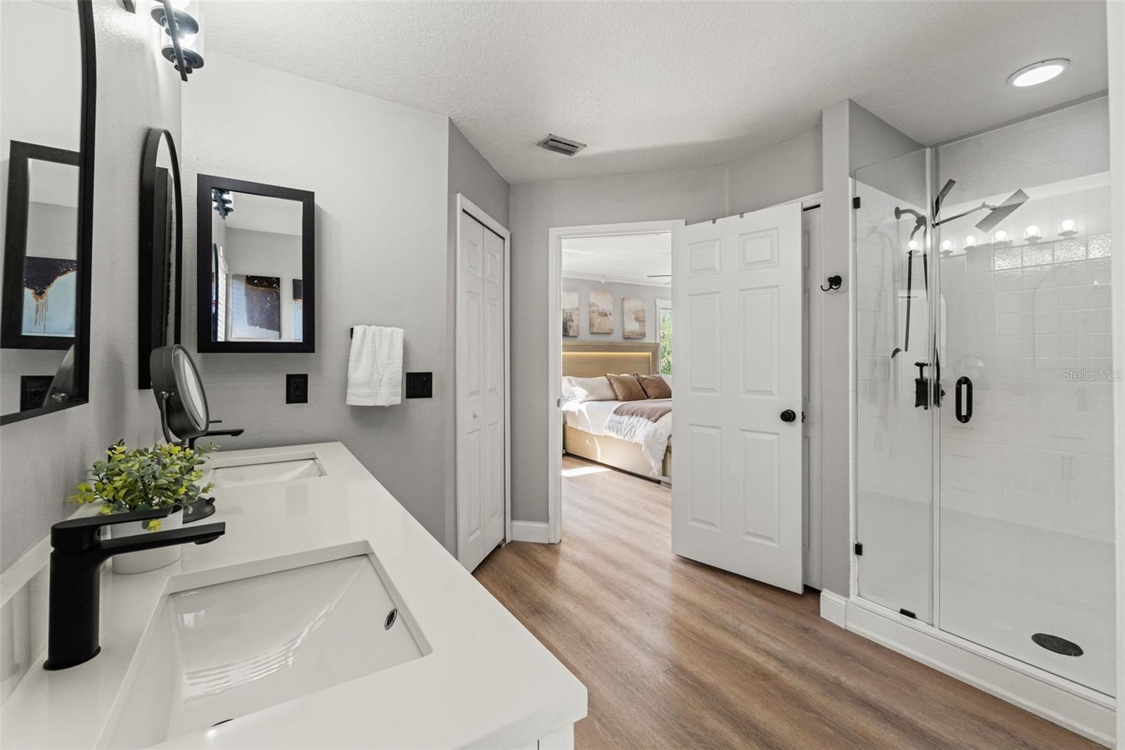 Image 34 of 65 For 1761 Hawthorne Court