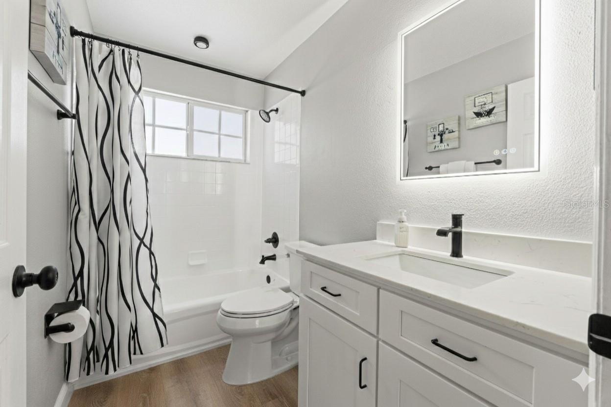 Image 35 of 65 For 1761 Hawthorne Court