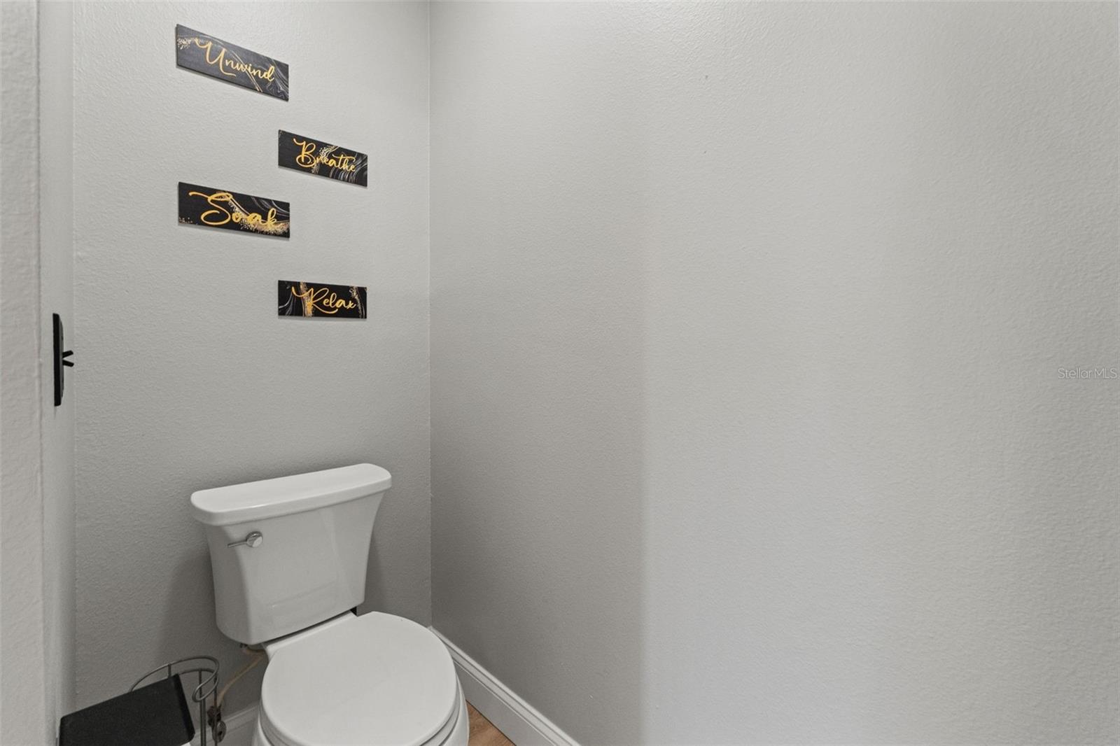 Image 36 of 65 For 1761 Hawthorne Court