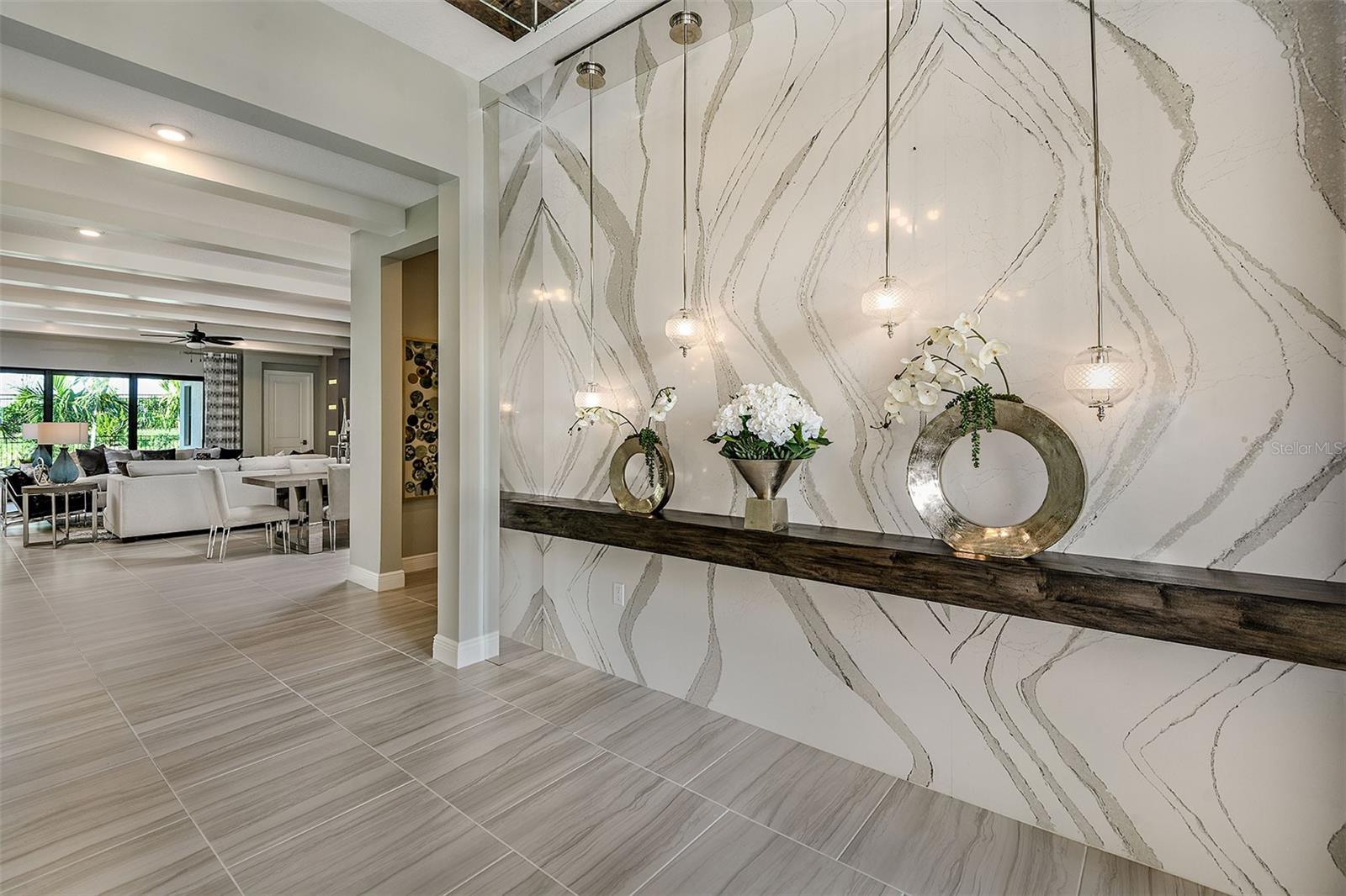 Listing photo id 29 for 5066 Simons Court